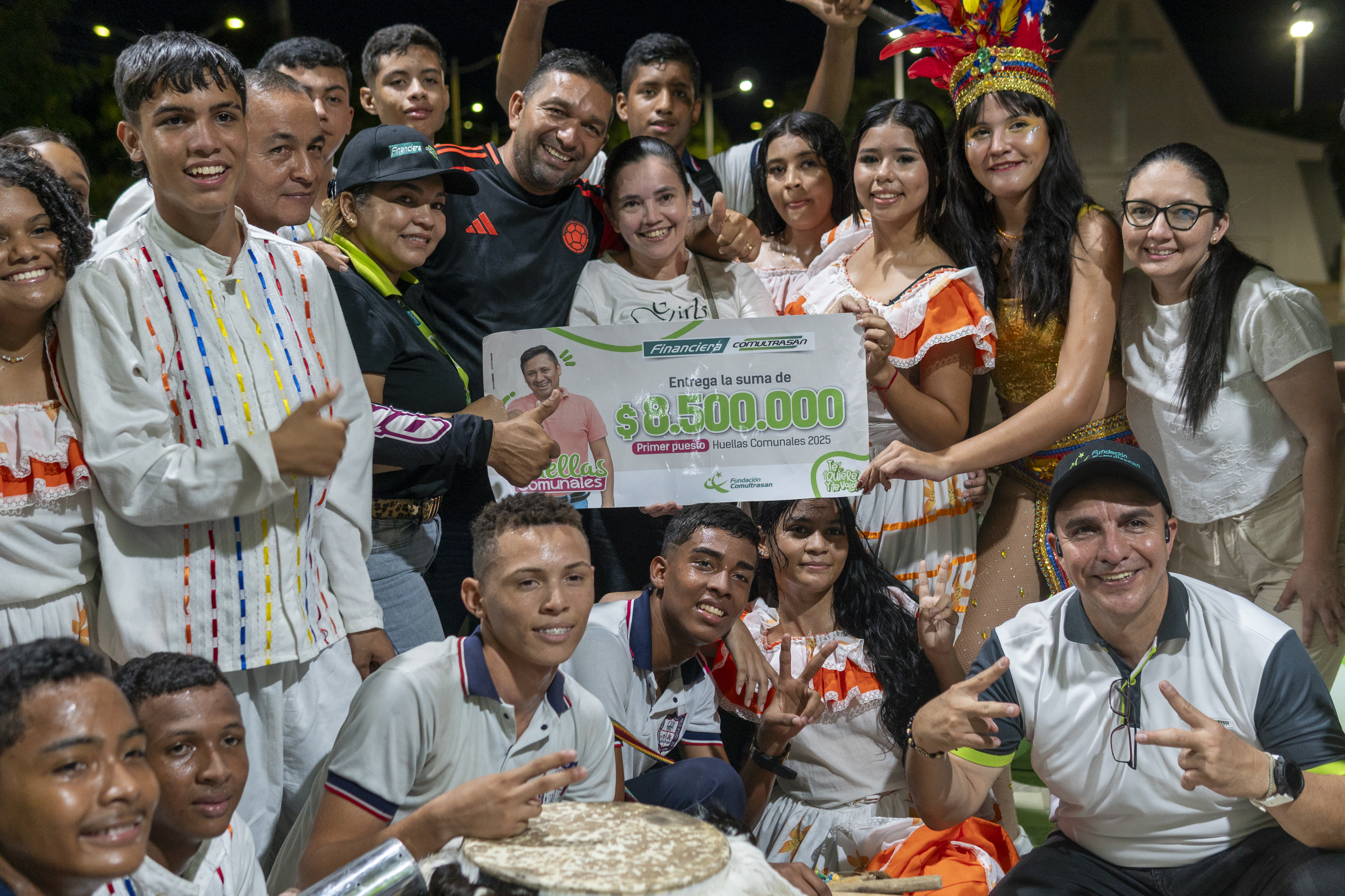 Líderes y participantes de Huellas Comunales 2025